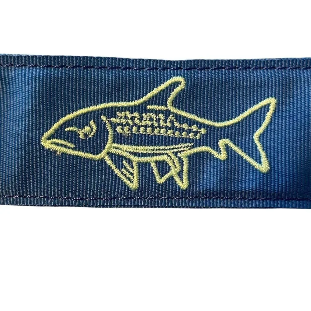 Vineyard Vines Men's Blue Fish Printed D-Ring Belt Size L 48‎ inches long